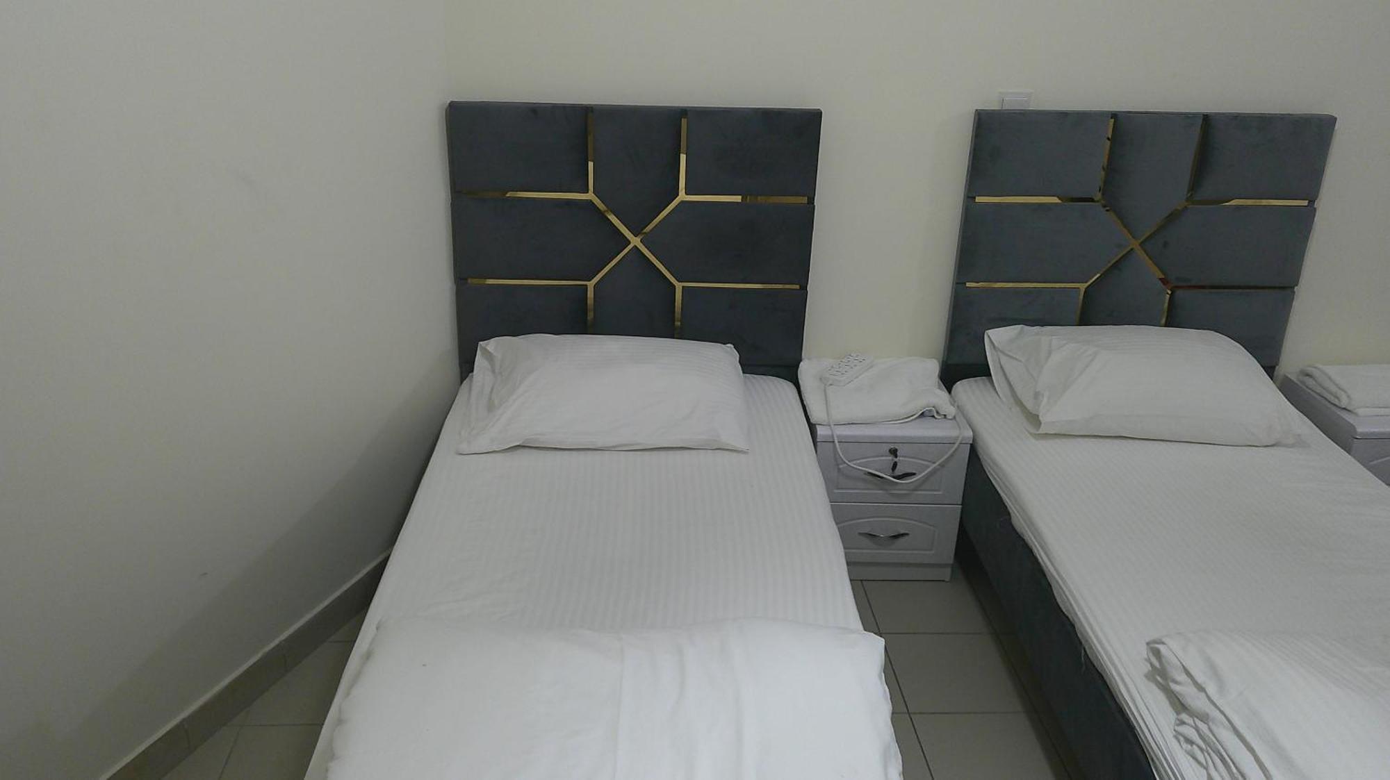 Ruby Star Hostel Dubai F2 Екстер'єр фото
