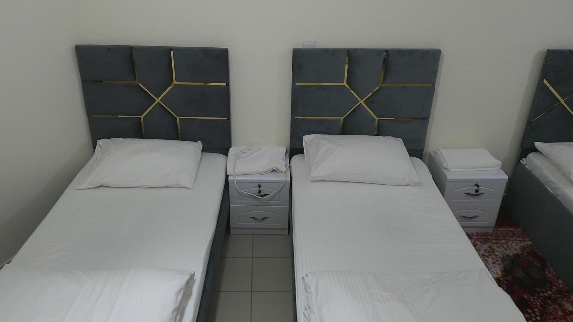 Ruby Star Hostel Dubai F2 Екстер'єр фото
