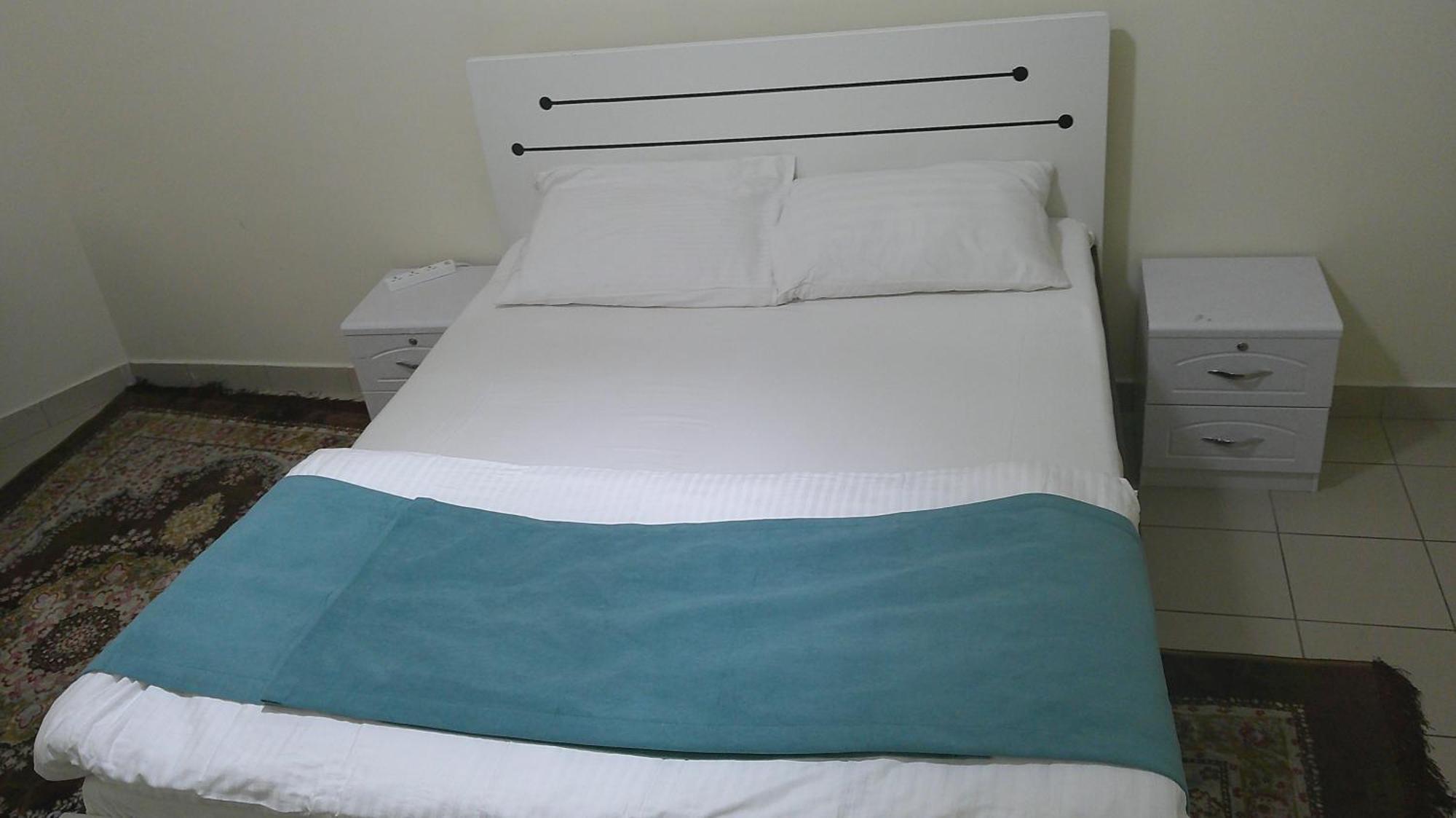 Ruby Star Hostel Dubai F2 Екстер'єр фото