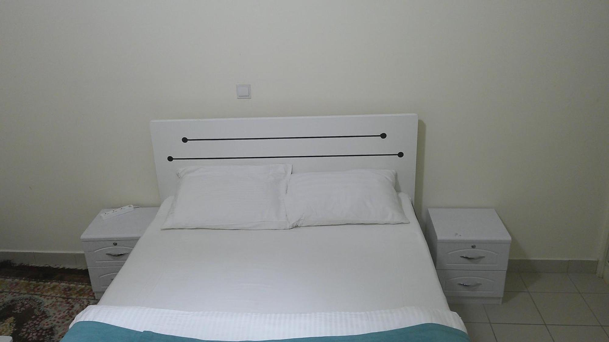 Ruby Star Hostel Dubai F2 Екстер'єр фото